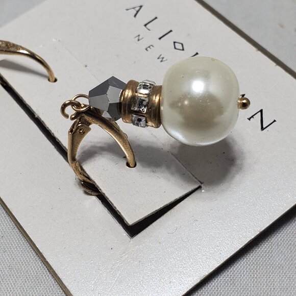 Ali Khan glass pearl with rhinestone dangle earring - Picture 5 of 5